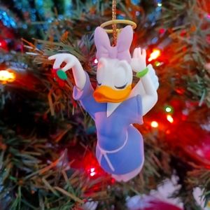 Disney Christmas Magic collectable ornament(Daisy)